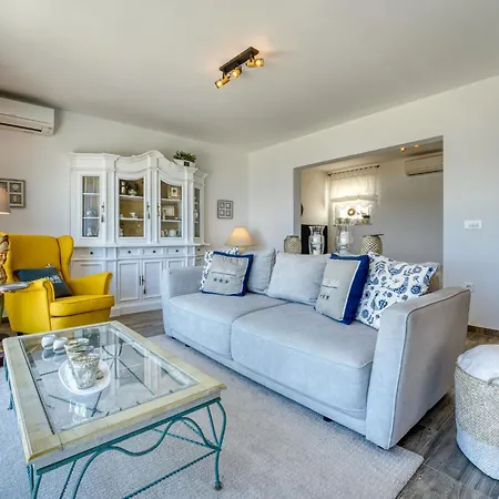 Feriehus Providenca By Interhome Kršan