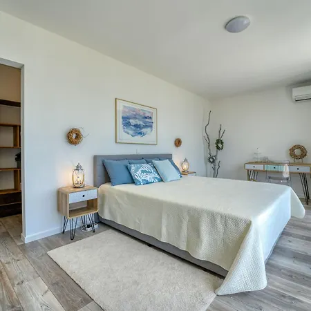 Providenca By Interhome Feriehus Kršan